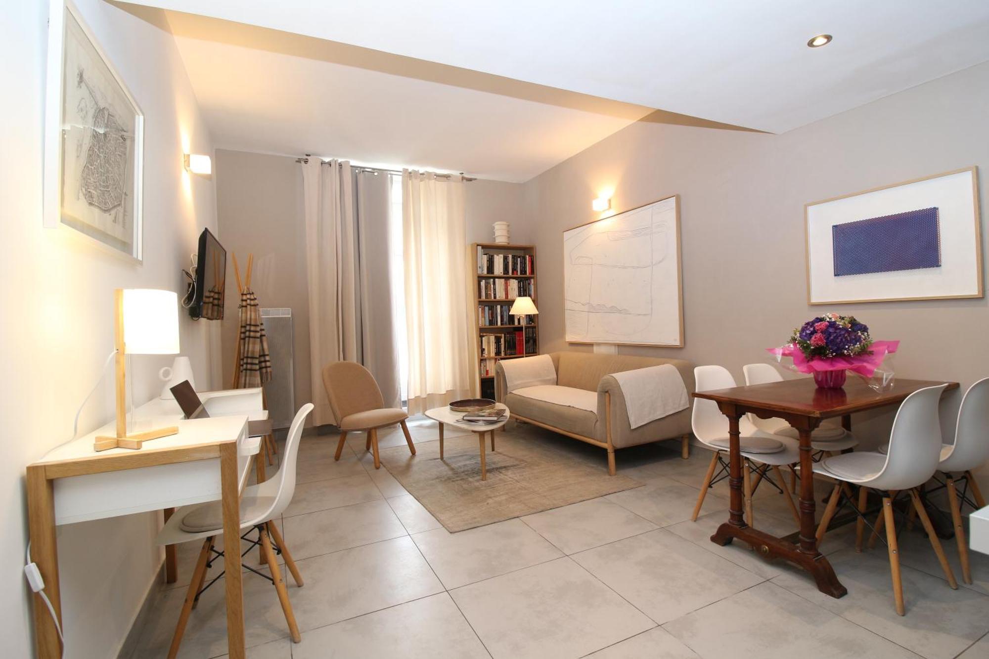 Appartement Spacieux Et Cosy - Hyper-centre - Free Wifi - 2 Pers Avignon
