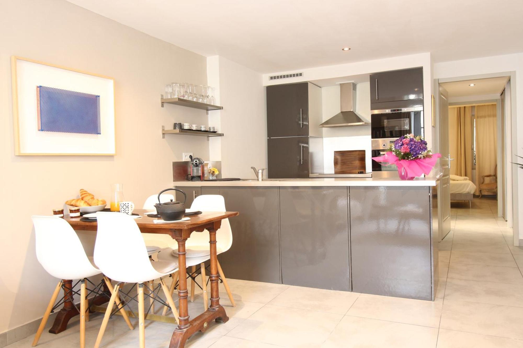 Spacieux Et Cosy - Hyper-centre - Free Wifi - 2 Pers