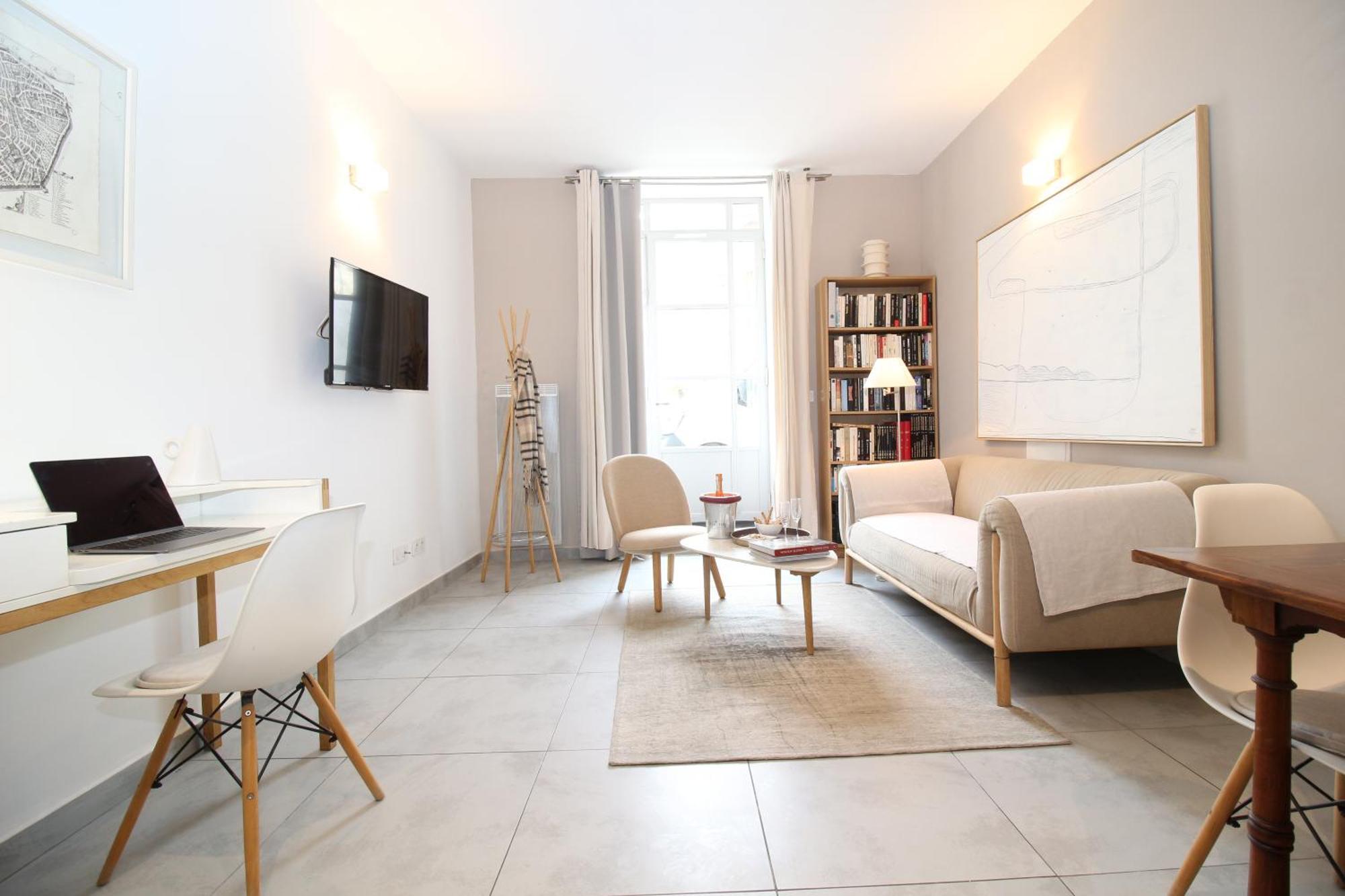 Appartement Spacieux Et Cosy - Hyper-centre - Free Wifi - 2 Pers