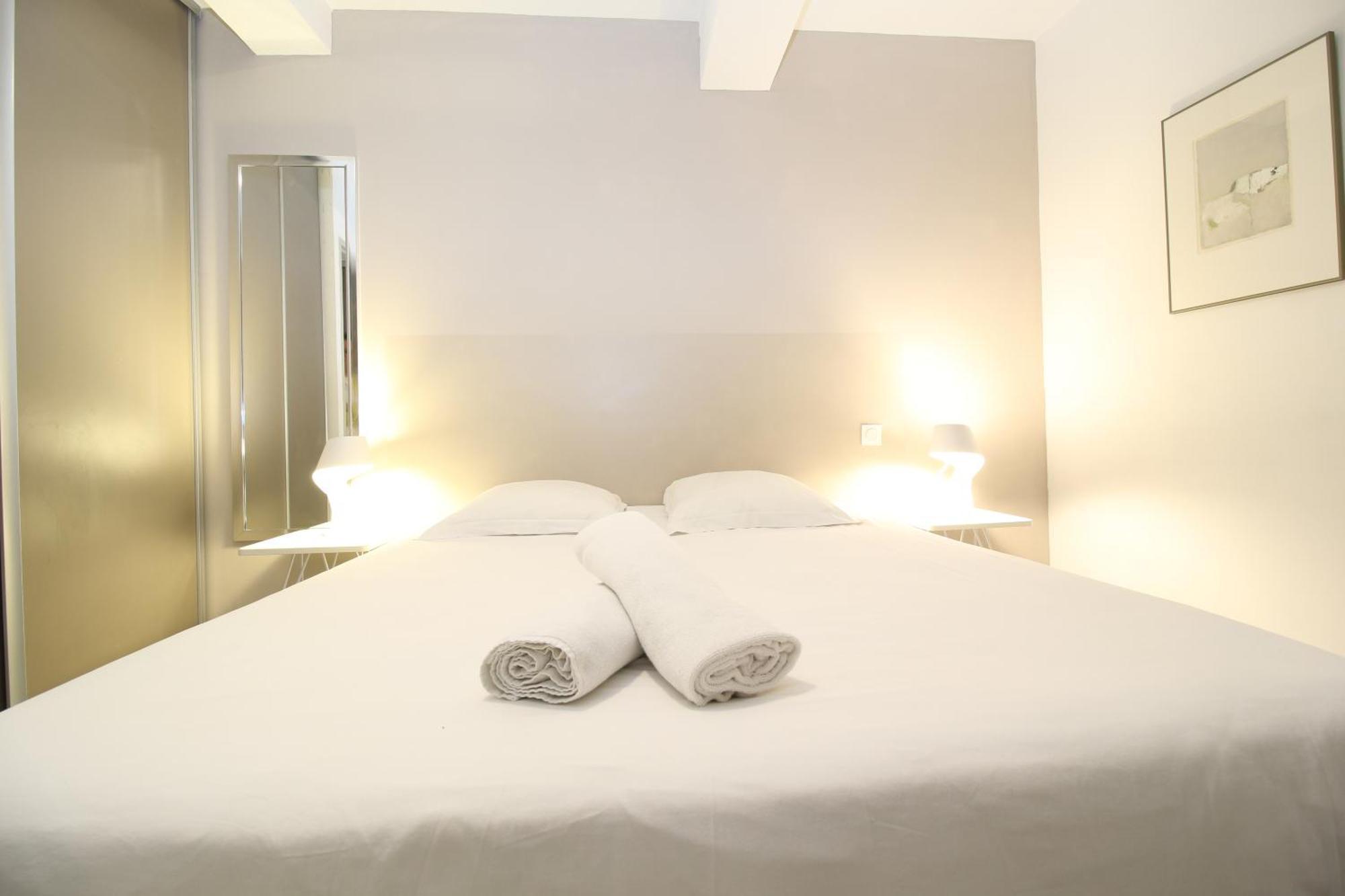 Spacieux Et Cosy - Hyper-centre - Free Wifi - 2 Pers *